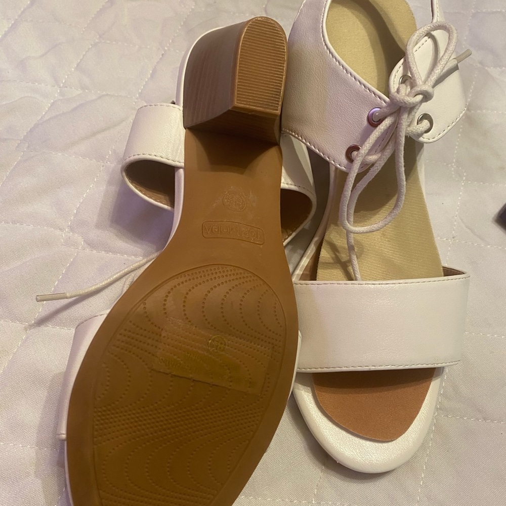Women’s shoes